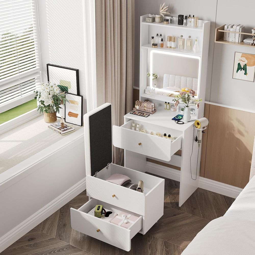 Desk Setup In Small Bedroom - Mesa de Maquiagem com Espelho e